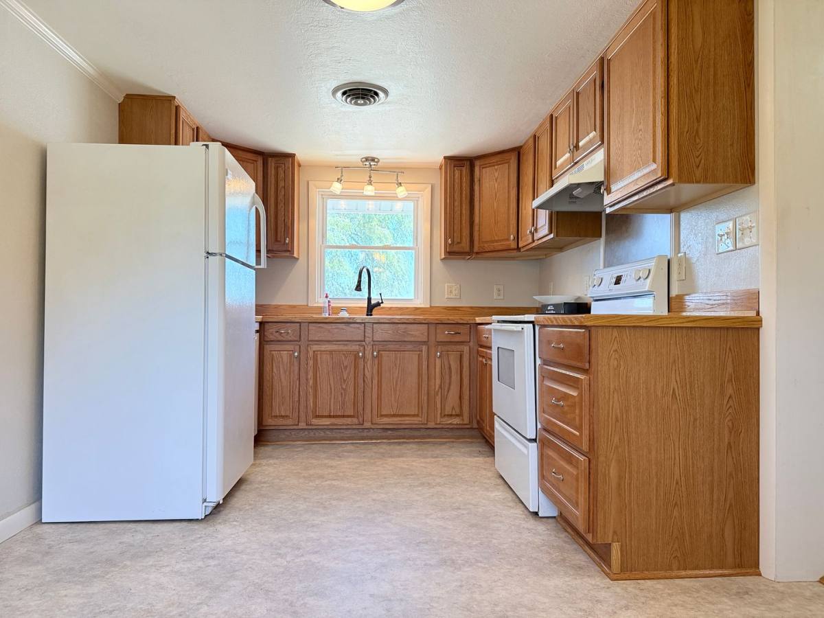 House for rent at 14503 Beach Highway, Ellendale, DE 19941