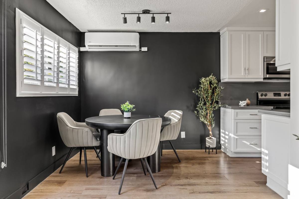 Apartment for rent at 1700 Malcolm Ave, Los Angeles, CA 90024