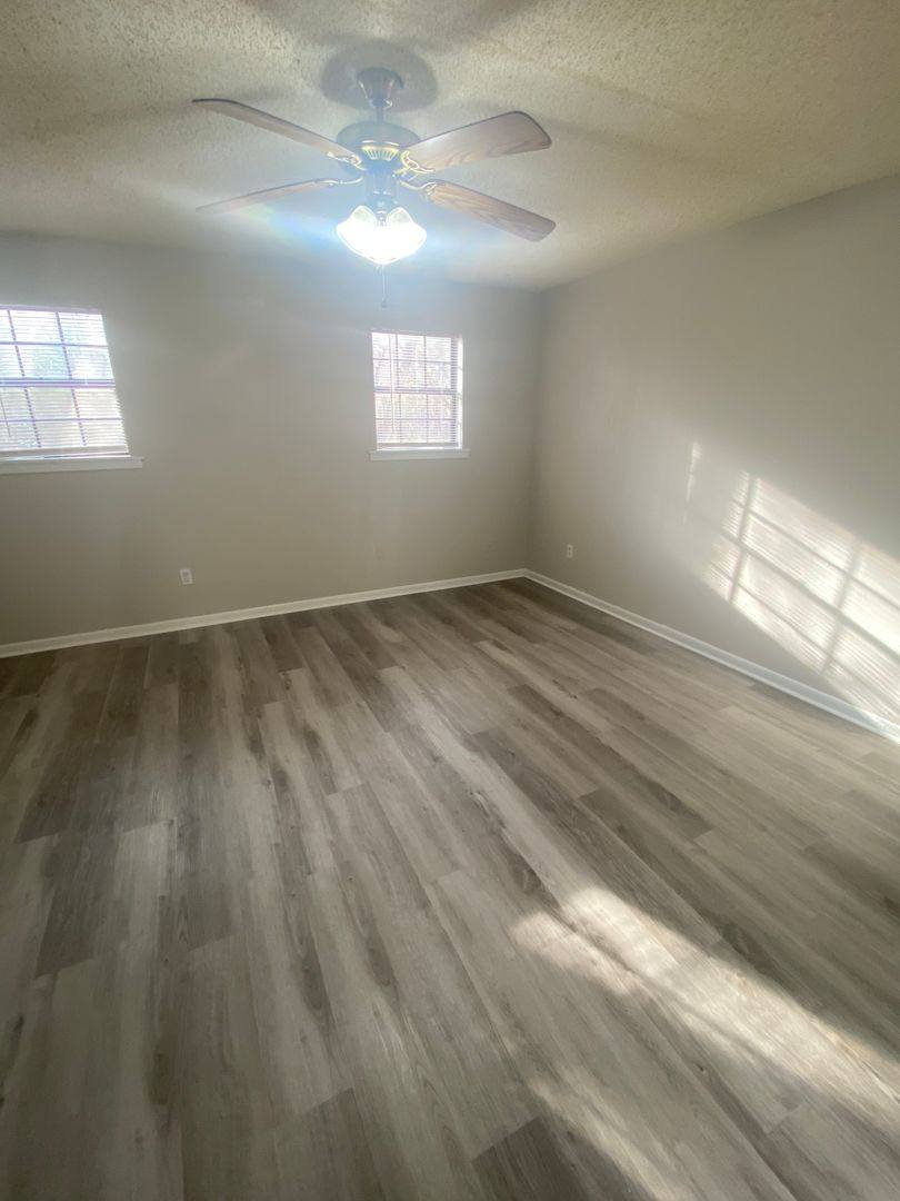 Apartment for rent at 405 Lumpkin Ave, Tupelo, MS 38801