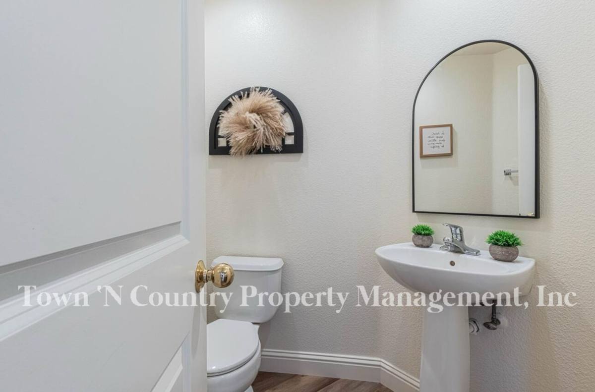 House for rent at 27312 Bavella Way, Salinas, CA 93908