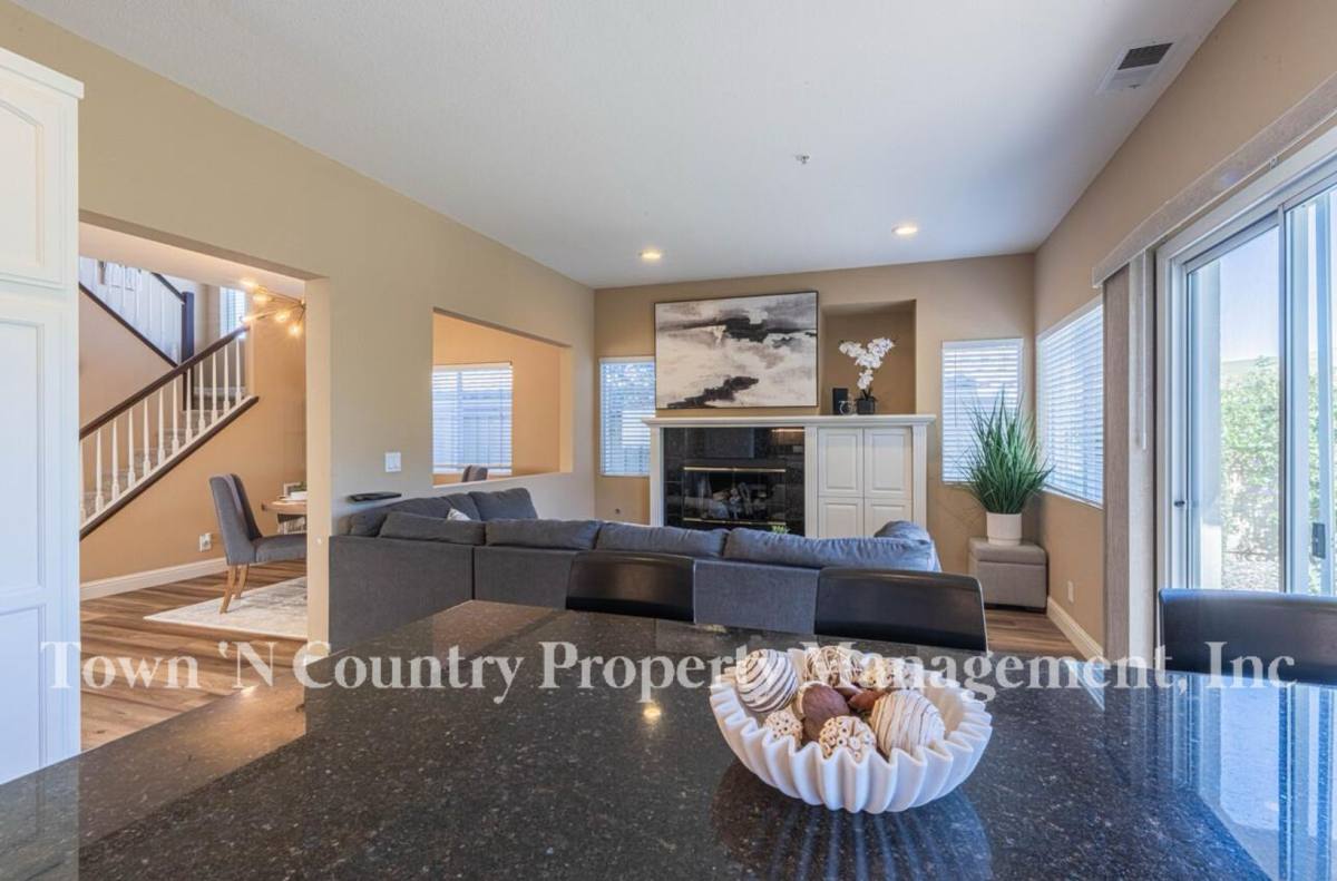 House for rent at 27312 Bavella Way, Salinas, CA 93908