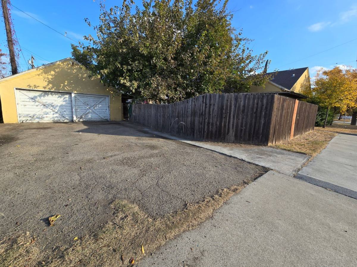 House for rent at 630 Neville St, Hanford, CA 93230