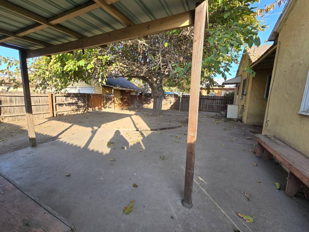 House for rent at 630 Neville St, Hanford, CA 93230