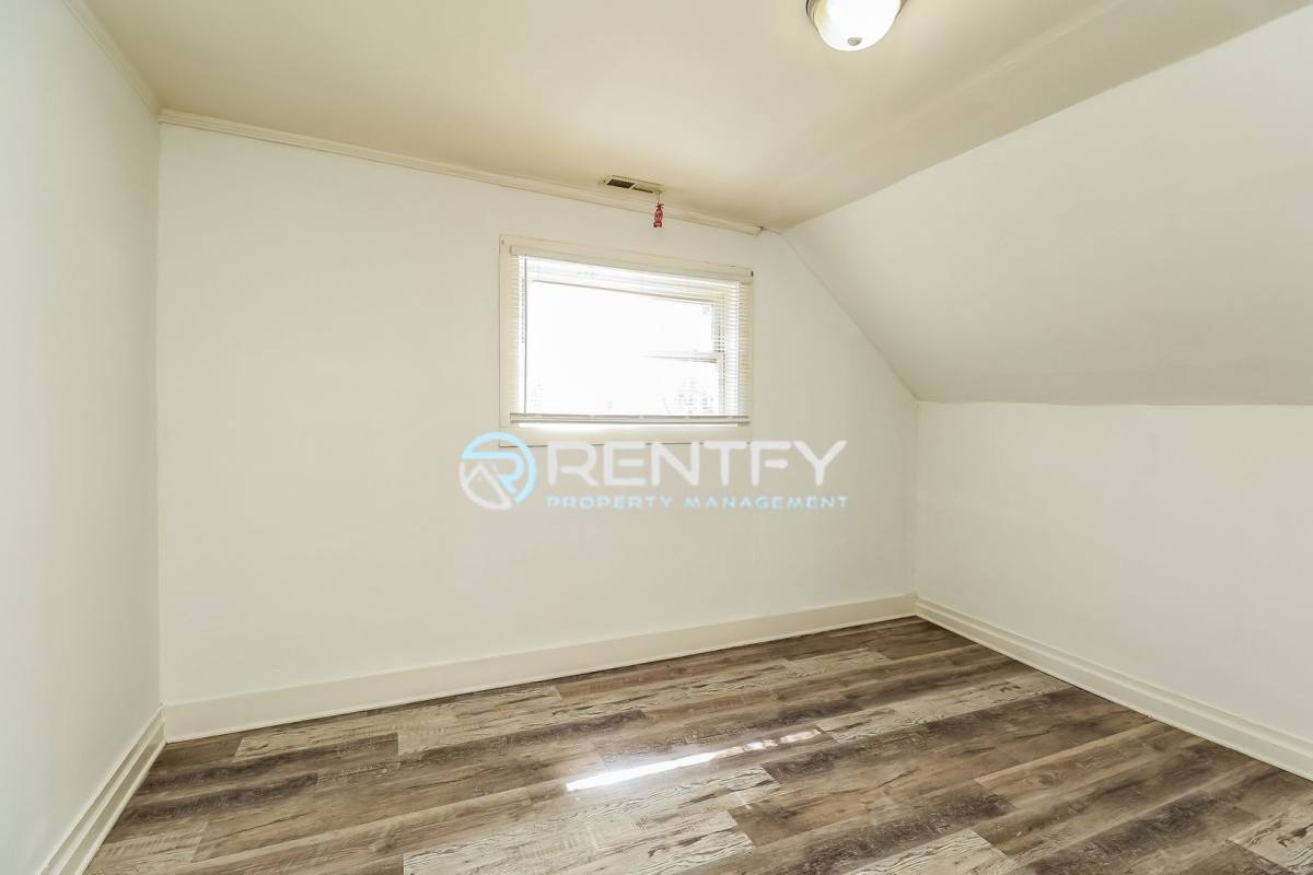 Apartment for rent at 303 E Ingle St #B, Dallas, NC 28034
