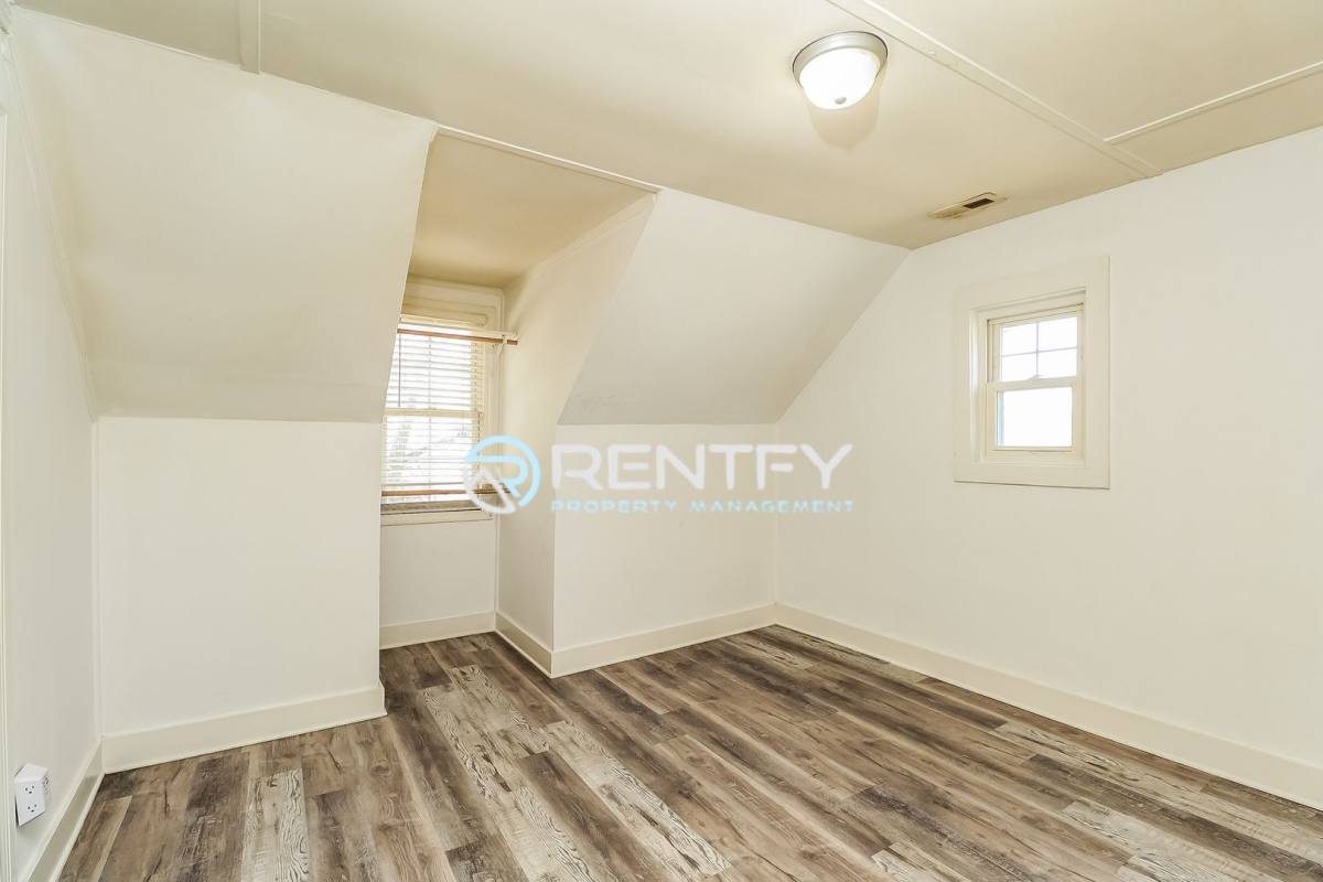 Apartment for rent at 303 E Ingle St #B, Dallas, NC 28034