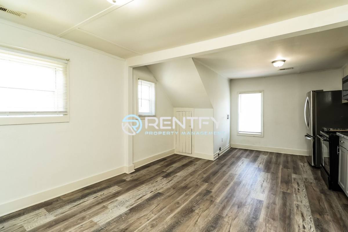 Apartment for rent at 303 E Ingle St #B, Dallas, NC 28034