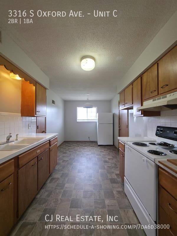 Apartment for rent at 3316 S Oxford Ave #C, Independence, MO 64052