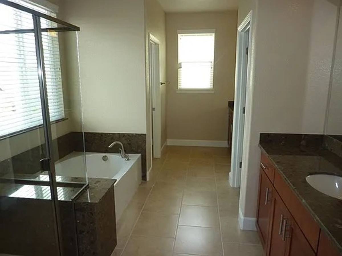House for rent at 516 Dijon Place, Roseville, CA 95747