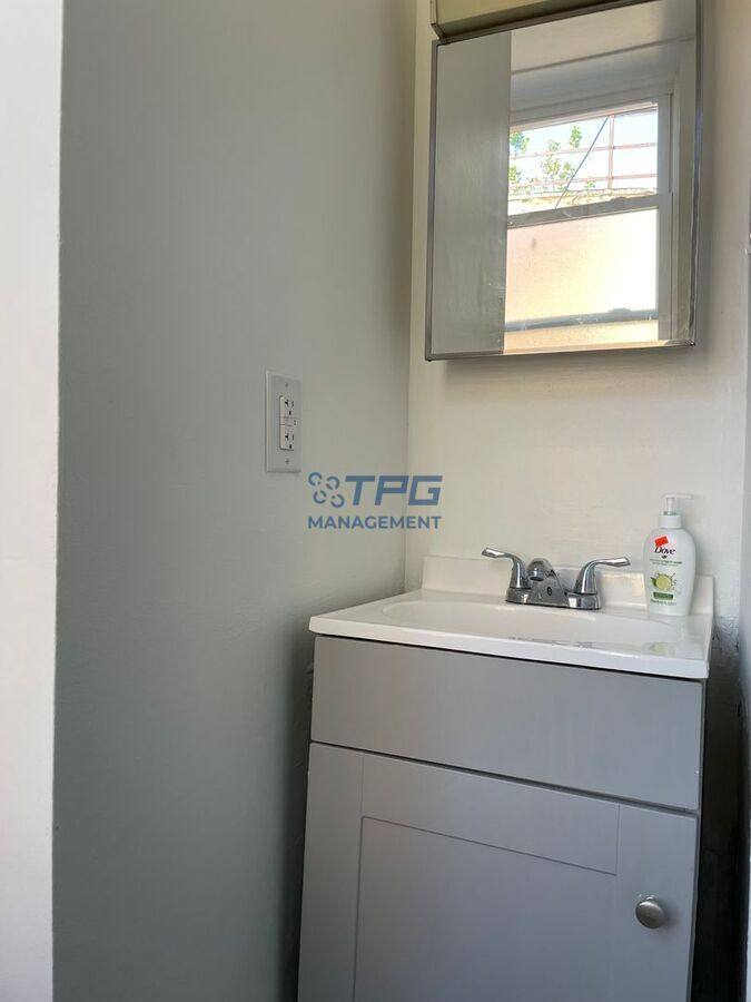Apartment for rent at 111 Mallory Ave #7, Jersey City, NJ 07304