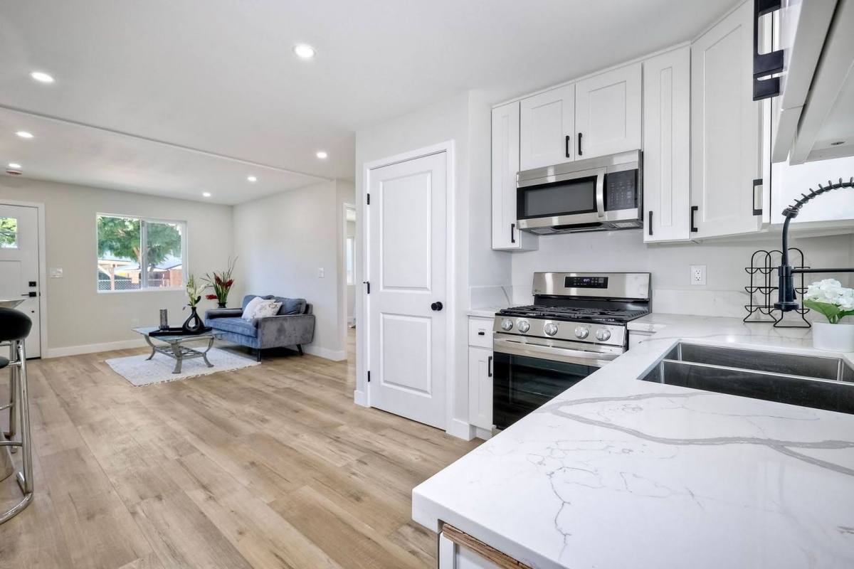 Apartment for rent at 560 11th St, Imperial Beach, CA 91932