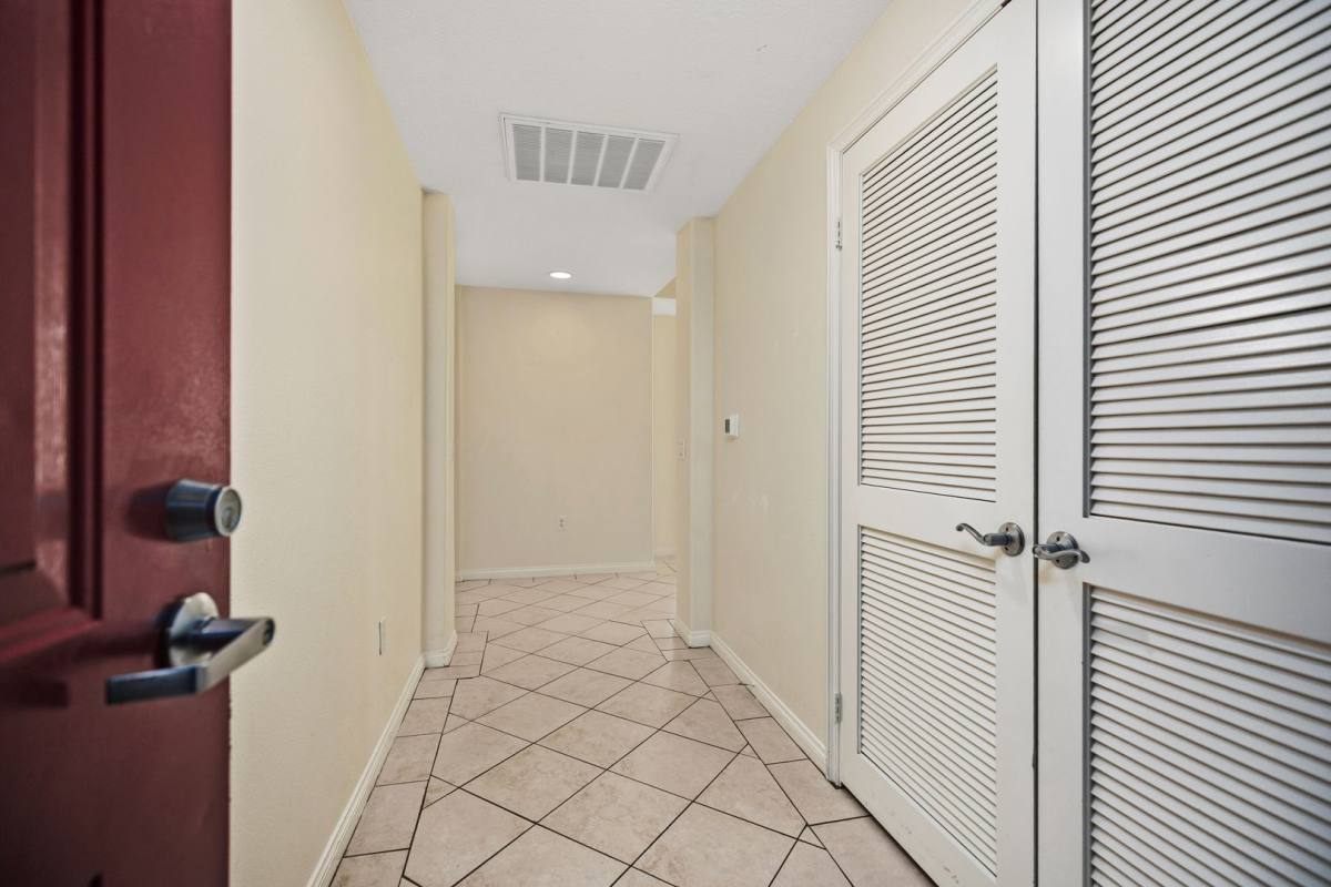 Apartment for rent at 12664 Chapman Ave, Garden Grove, CA 92840