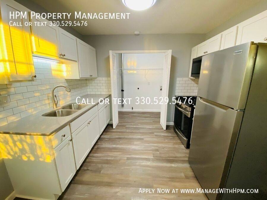 Apartment for rent at 2531 Zircon St NE, Canton, OH 44721