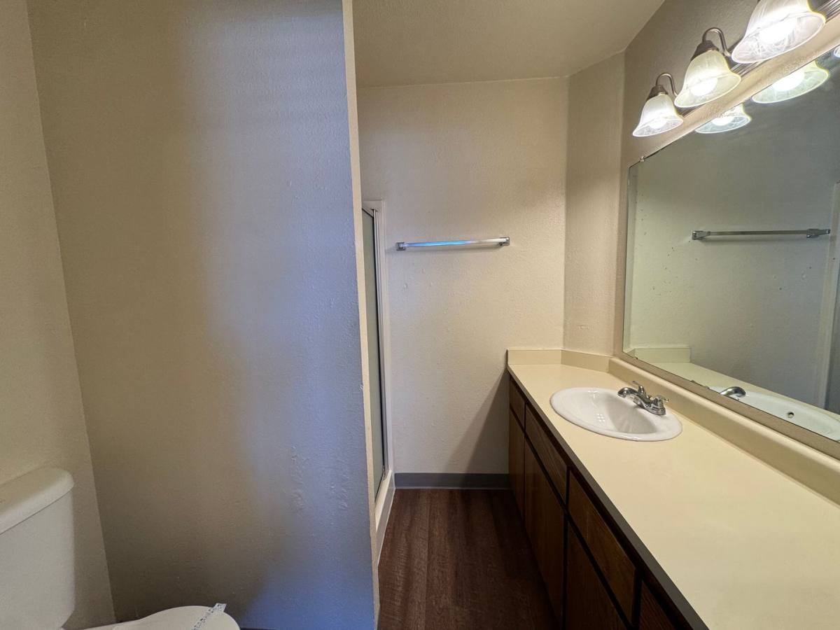 Apartment for rent at 4208 White Lane, Bakersfield, CA 93309