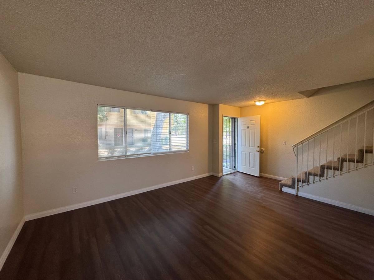 Apartment for rent at 4208 White Lane, Bakersfield, CA 93309