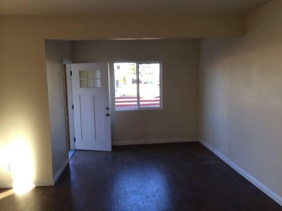 Apartment for rent at 3778 - 3780 S La Salle Ave, Los Angeles, CA 90018