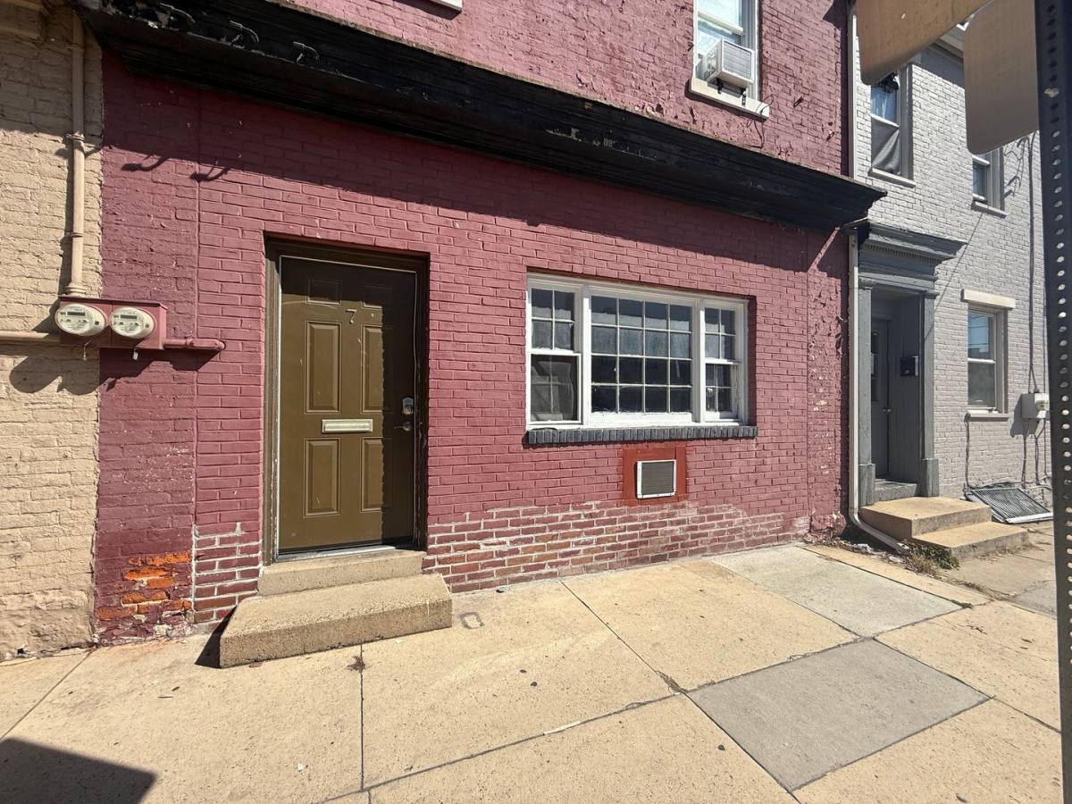 Apartment for rent at 101 - 103 N Hanover St, Carlisle, PA 17013