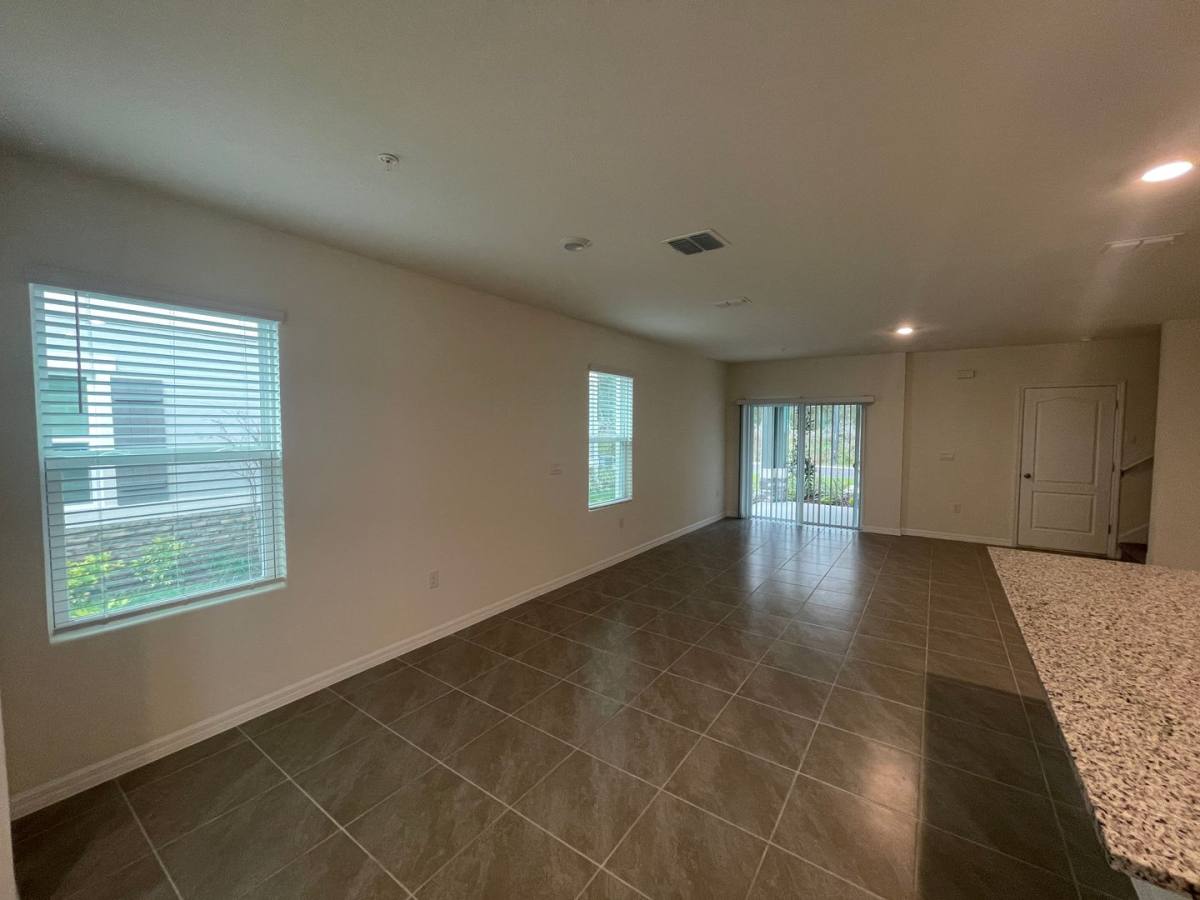 Townhouse for rent at 6126 Galloping Dr, Apopka, FL 32712