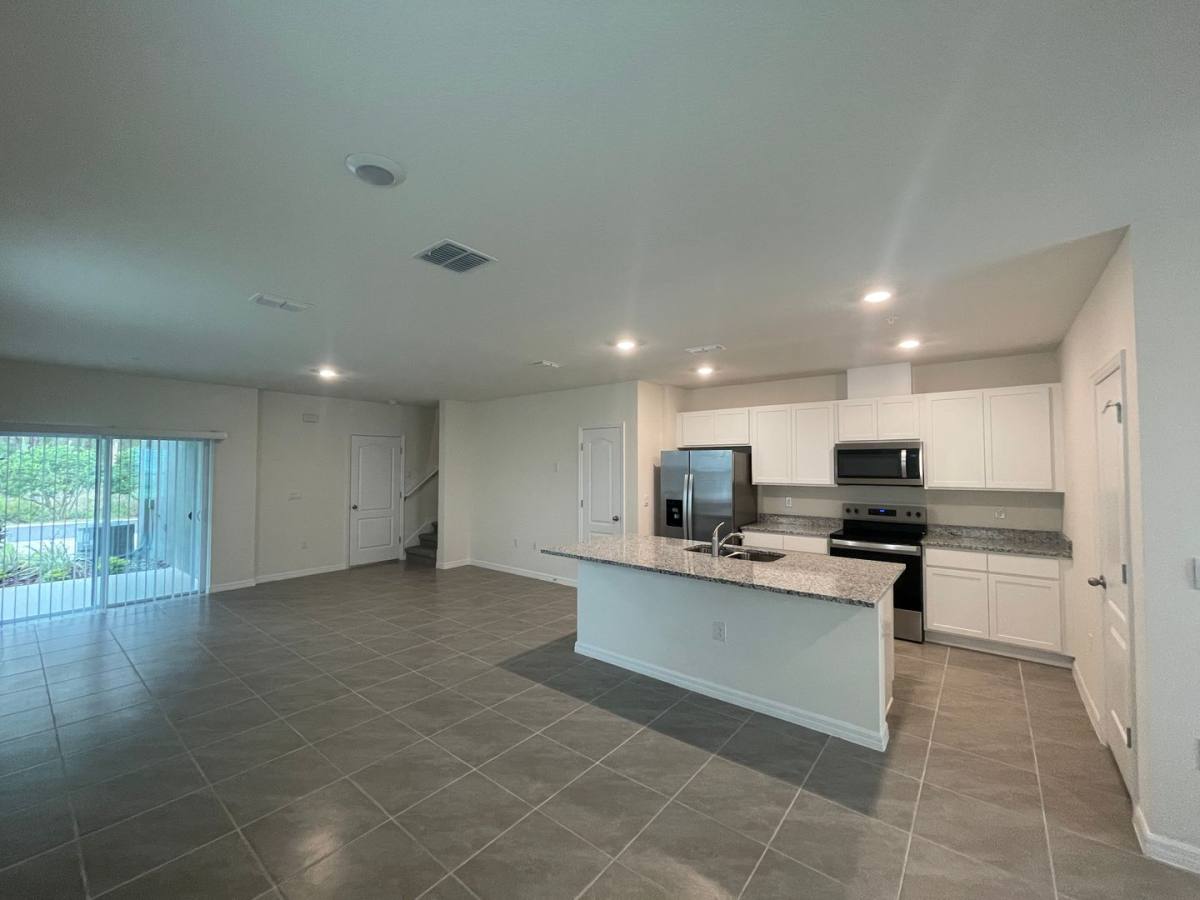 Townhouse for rent at 6126 Galloping Dr, Apopka, FL 32712