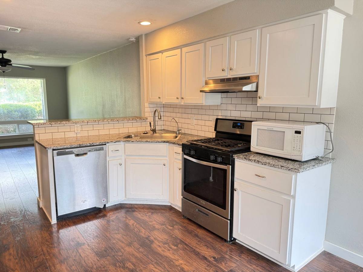 Apartment for rent at 10702 Lanshire Dr, Austin, TX 78758