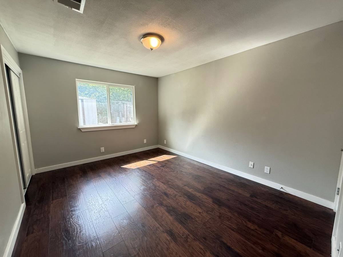 Apartment for rent at 10702 Lanshire Dr, Austin, TX 78758