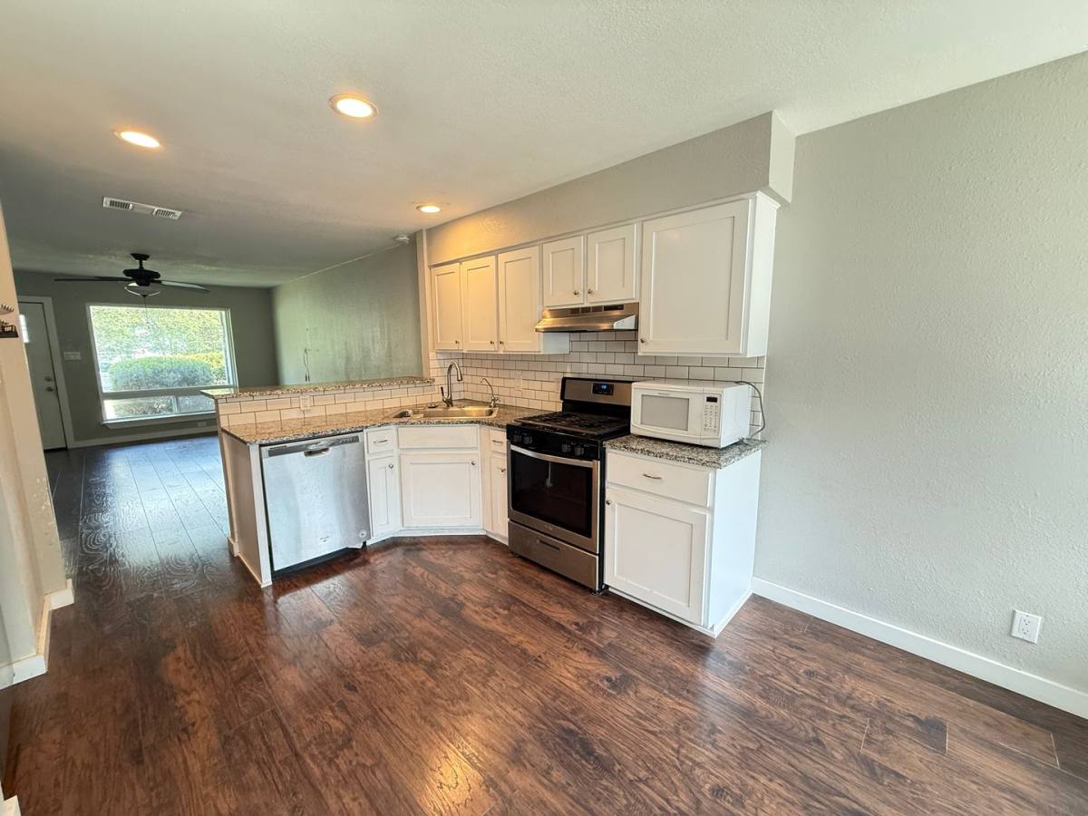 Apartment for rent at 10702 Lanshire Dr, Austin, TX 78758