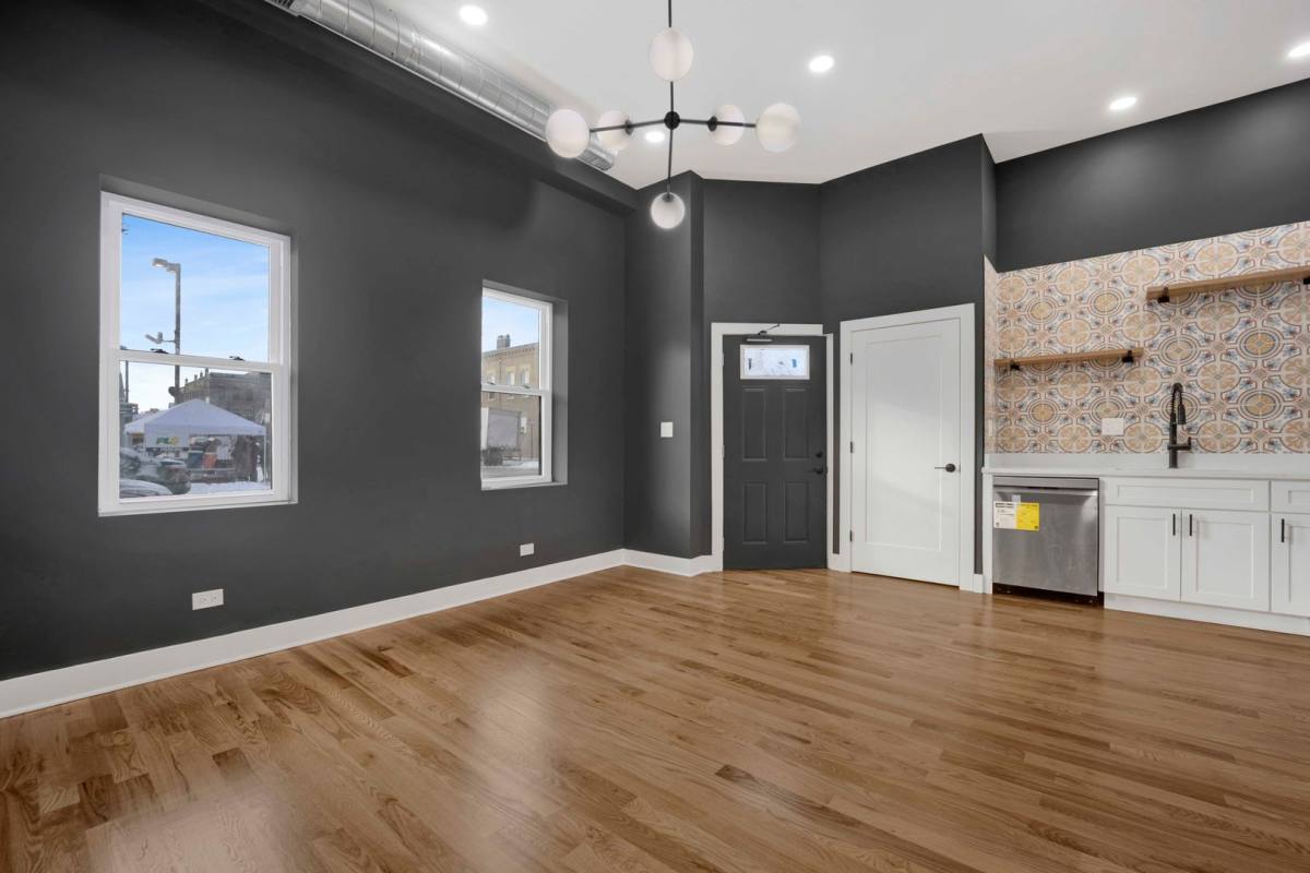Apartment for rent at 1956 W 21st Place, Chicago, IL 60608