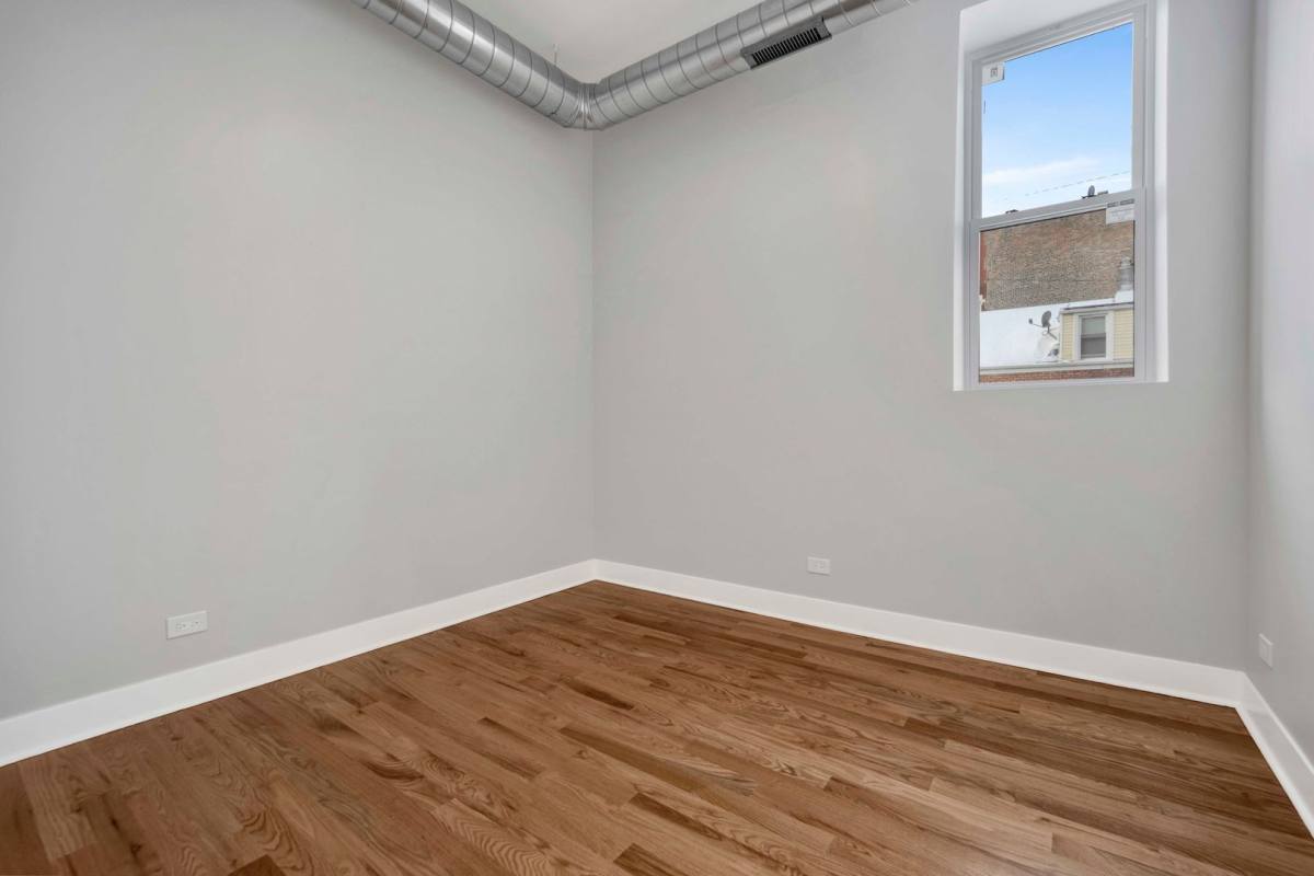Apartment for rent at 1956 W 21st Place, Chicago, IL 60608