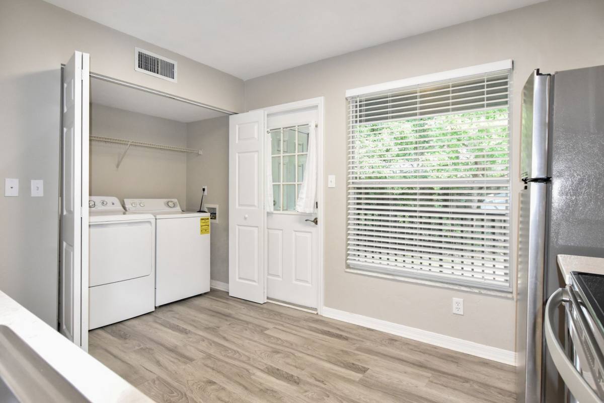 Apartment for rent at 610 SW 11th Lane, Gainesville, FL 32601