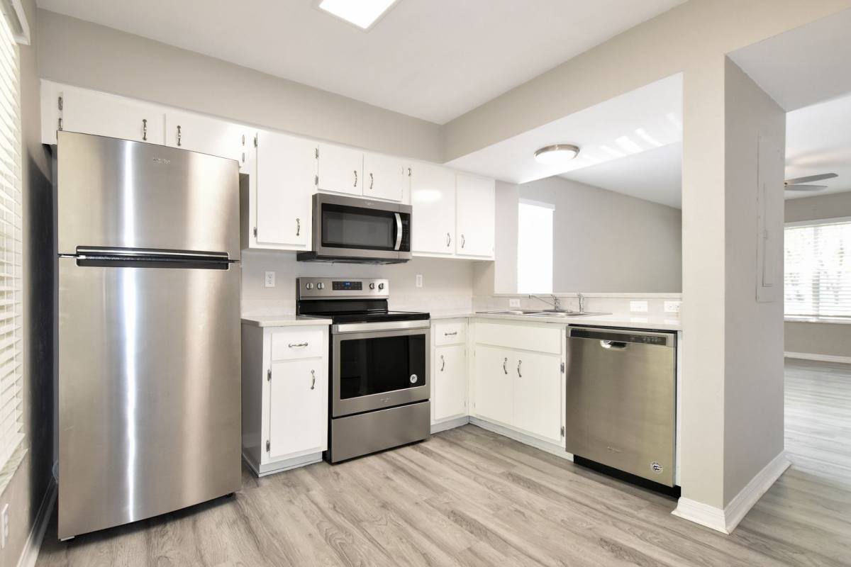 Apartment for rent at 610 SW 11th Lane, Gainesville, FL 32601