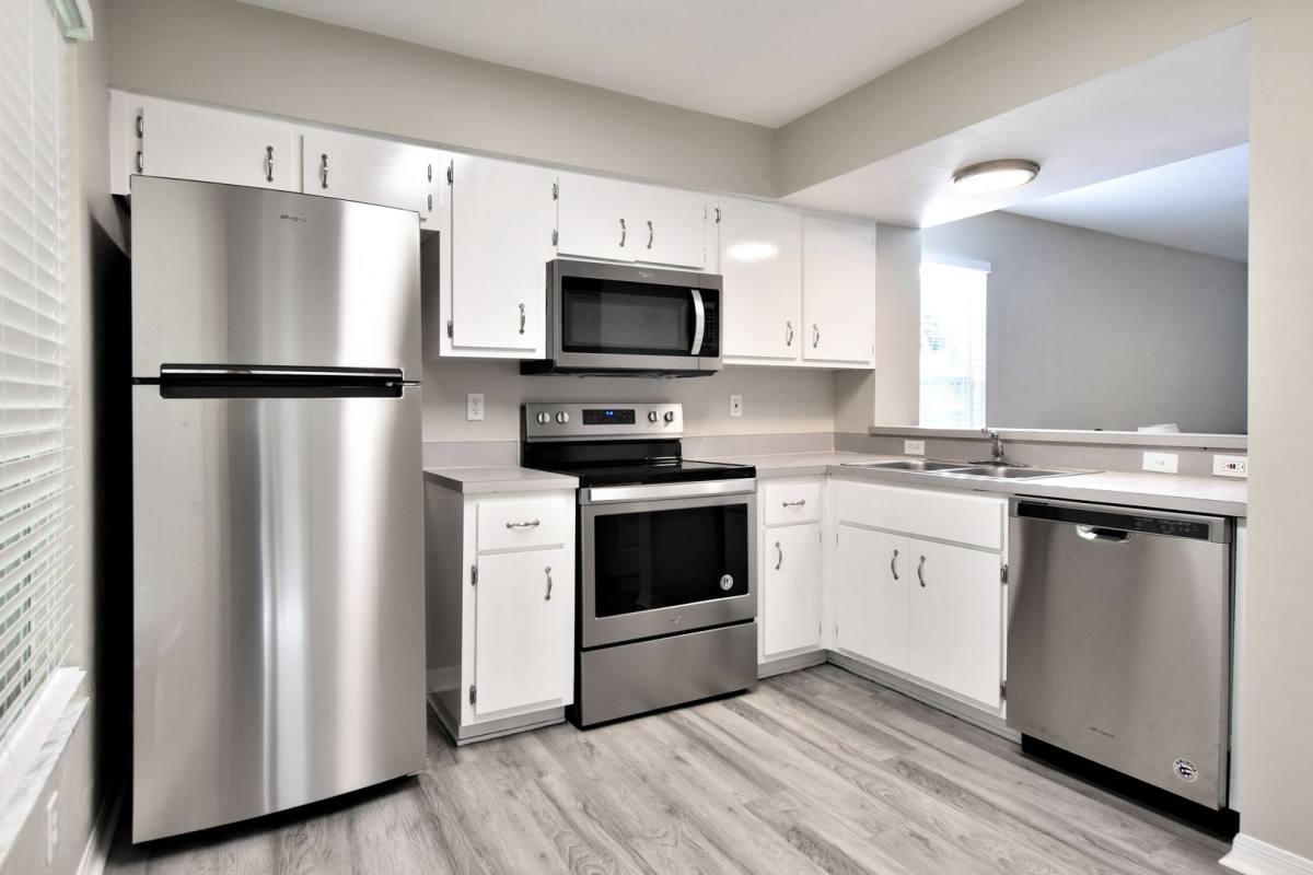 Apartment for rent at 610 SW 11th Lane, Gainesville, FL 32601