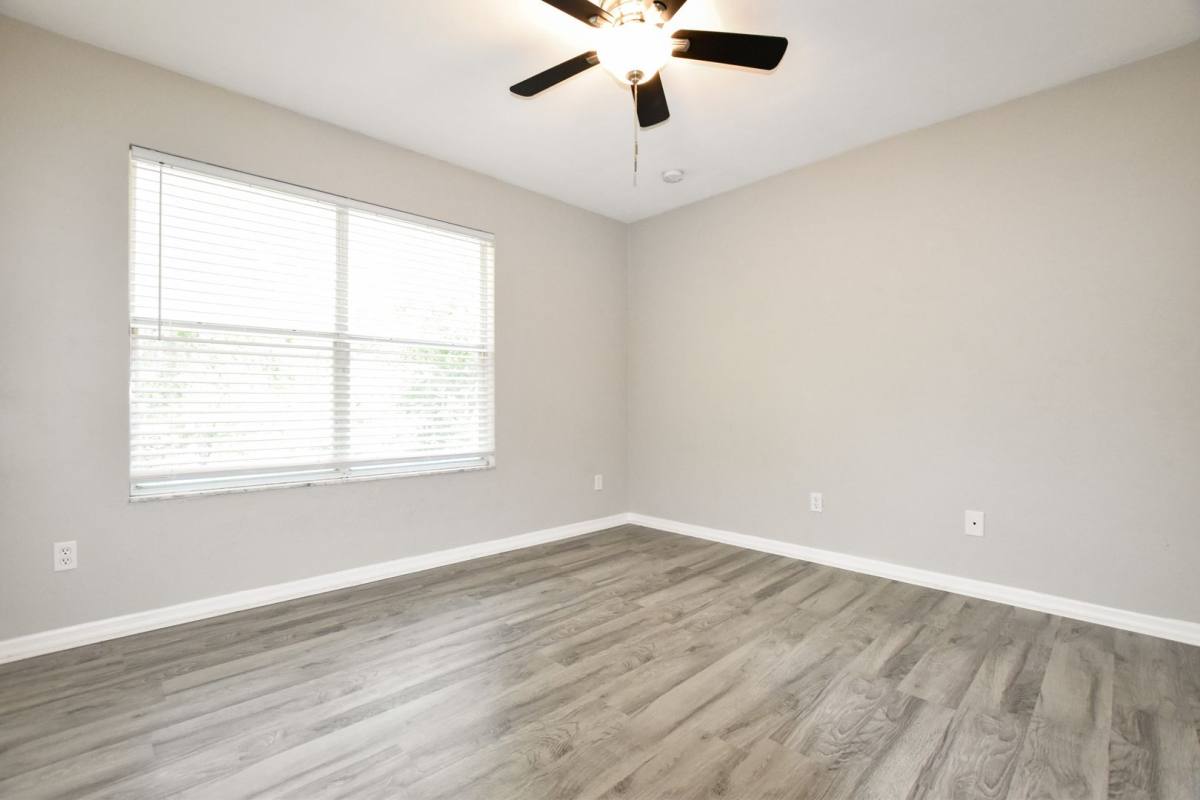 Apartment for rent at 610 SW 11th Lane, Gainesville, FL 32601