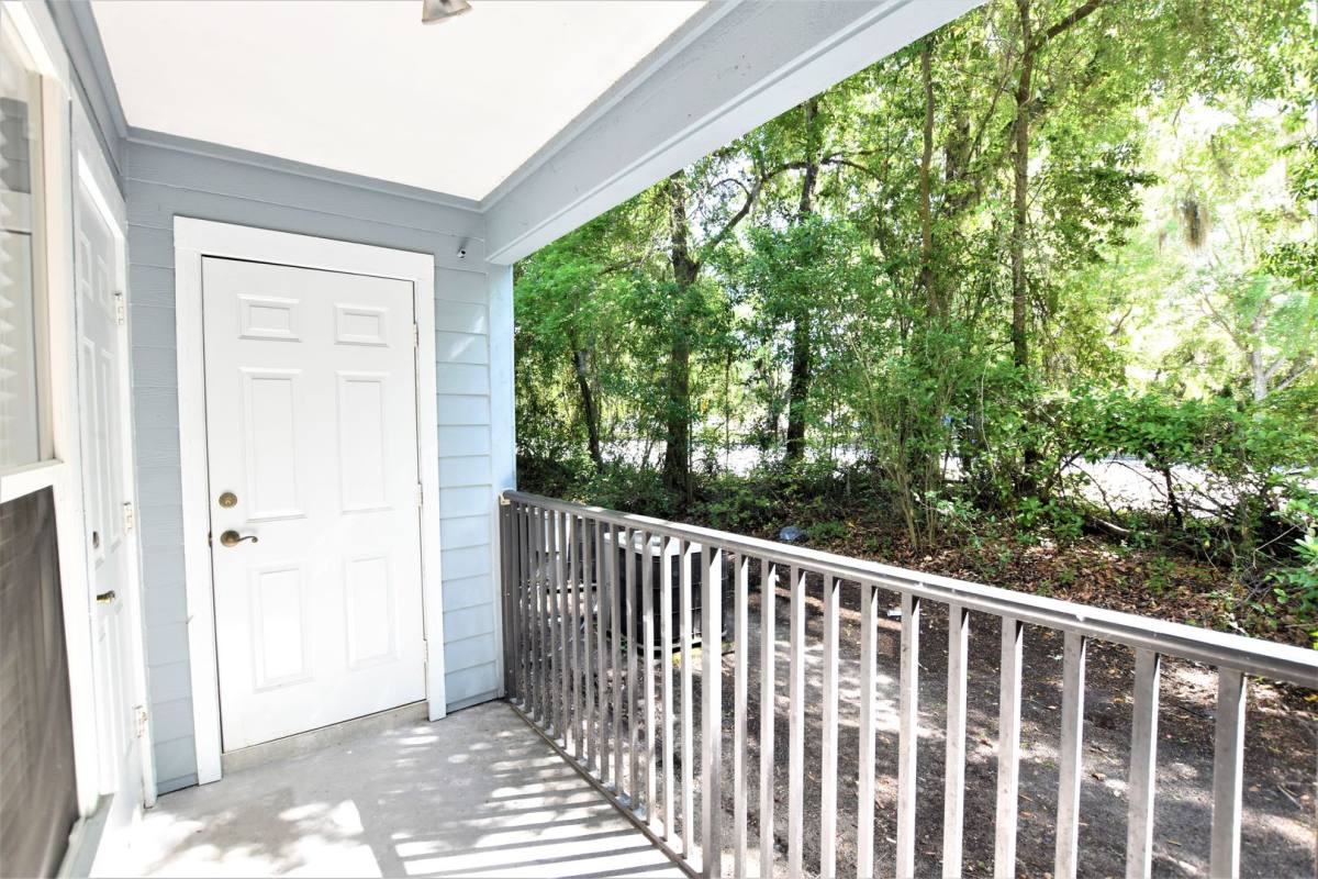 Apartment for rent at 610 SW 11th Lane, Gainesville, FL 32601