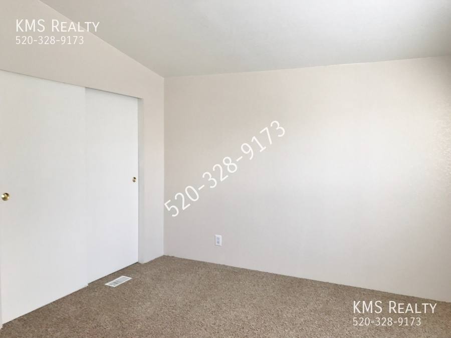 House for rent at 4861 N River Vista Dr, Tucson, AZ 85705