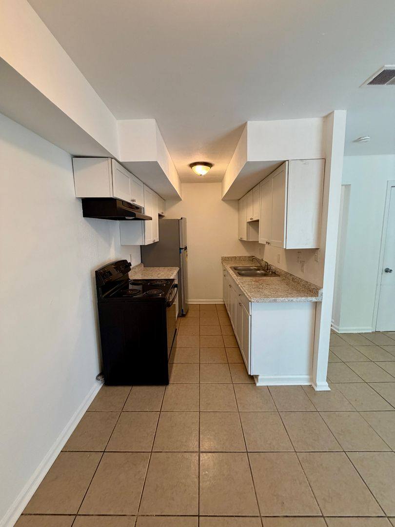 Townhouse for rent at 68 Village Dr, Dover, DE 19904