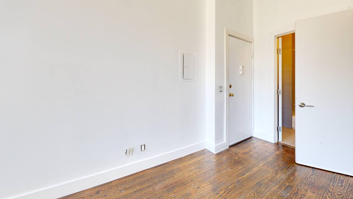 Apartment for rent at 555 Eddy St #32, San Francisco, CA 94109