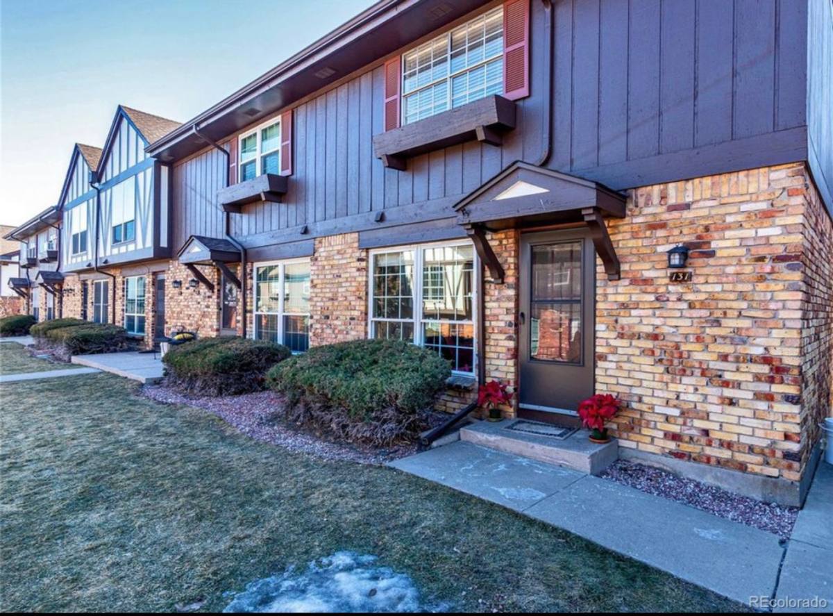 Townhouse for rent at 3825 S Monaco Parkway #BUILDING 5, Denver, CO 80237