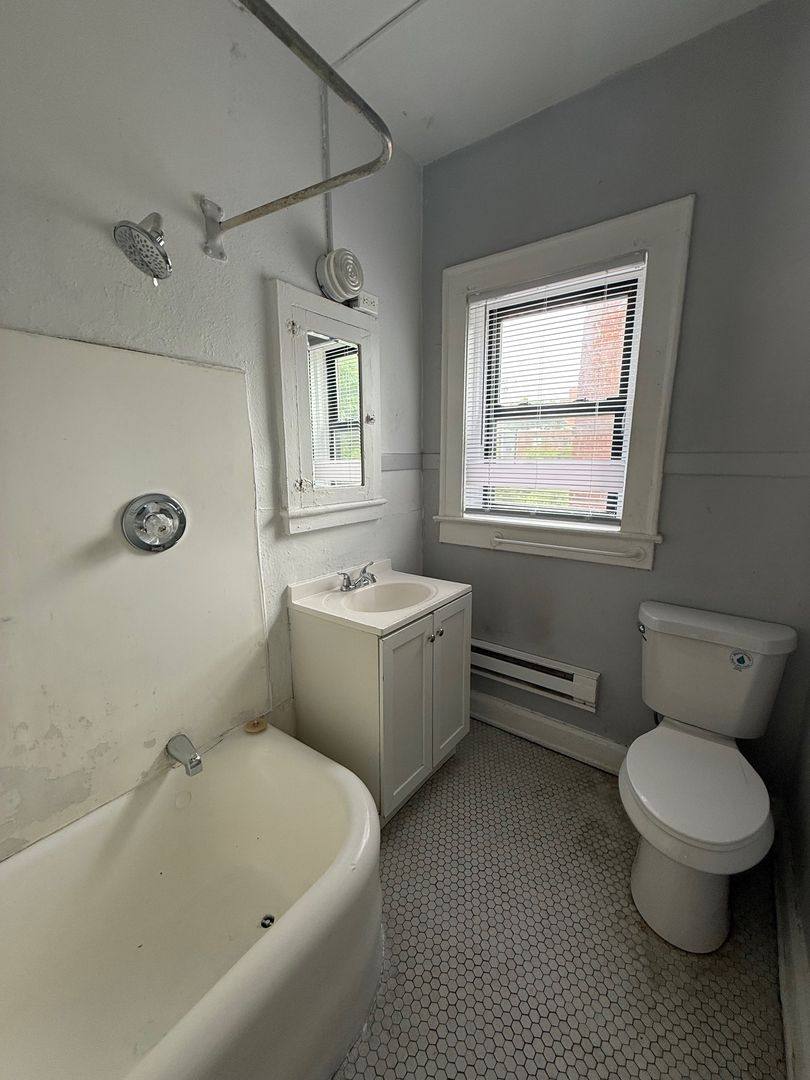 Apartment for rent at 3720 N Pennsylvania St, Indianapolis, IN 46205