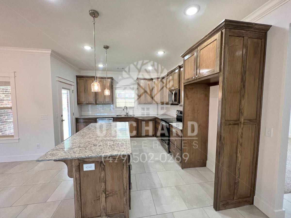 House for rent at 925 Sugar Pine St, Springdale, AR 72762