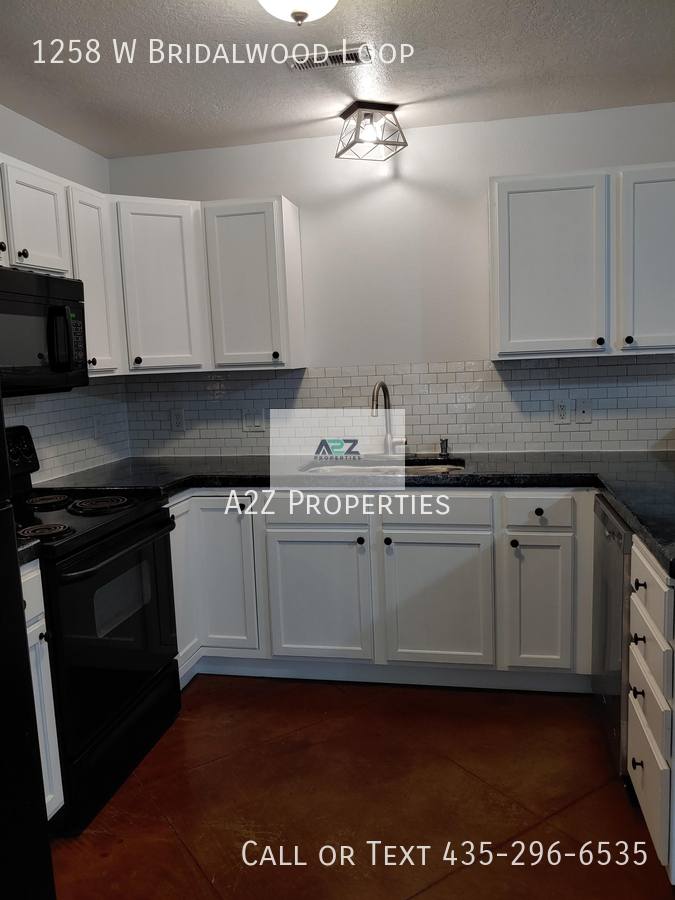 Townhouse for rent at 1258 W Bridalwood Loop, Lehi, UT 84043