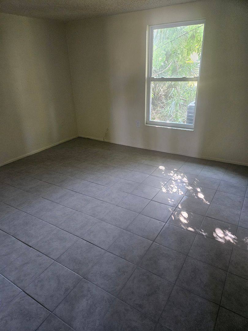 House for rent at 616 33rd Aveeast, Bradenton, FL 34208