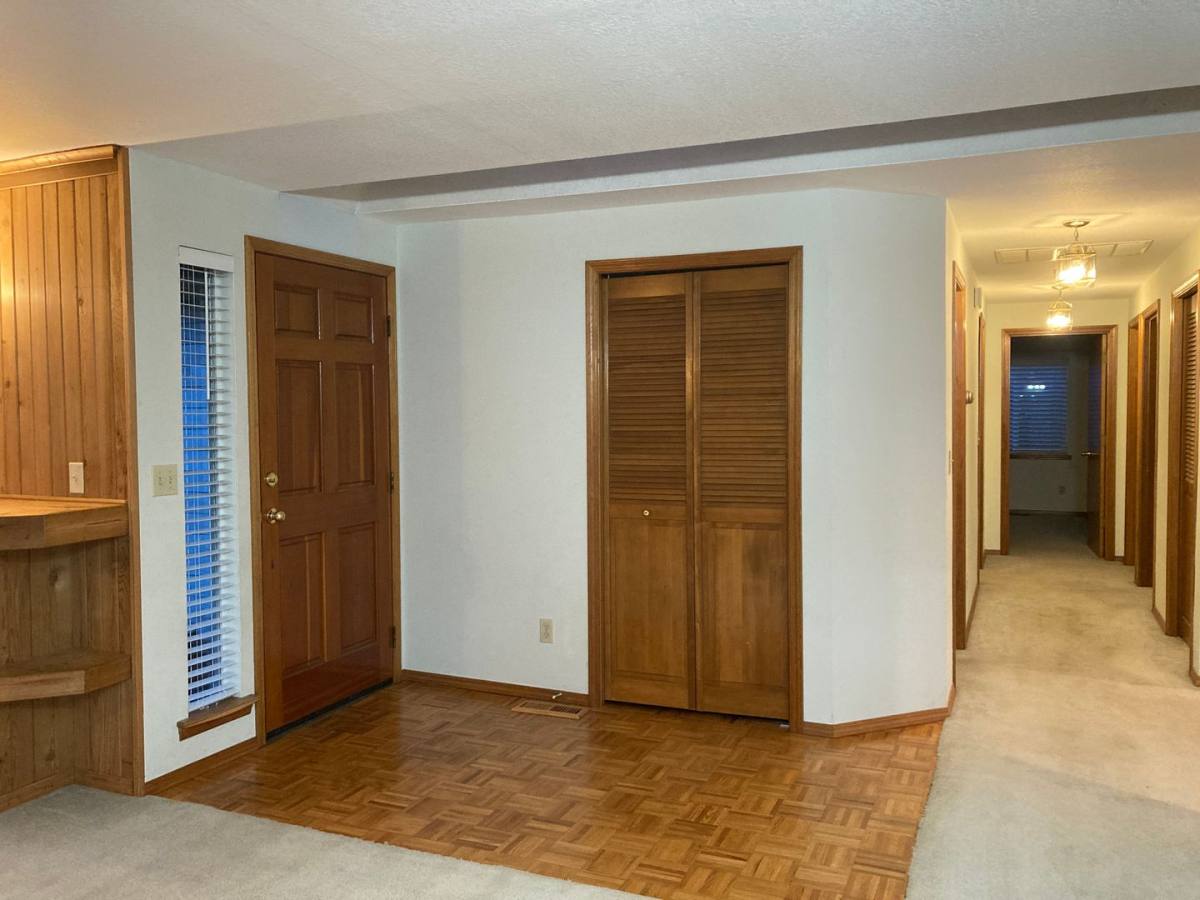 House for rent at 214 Hillsdale Dr, Newberg, OR 97132