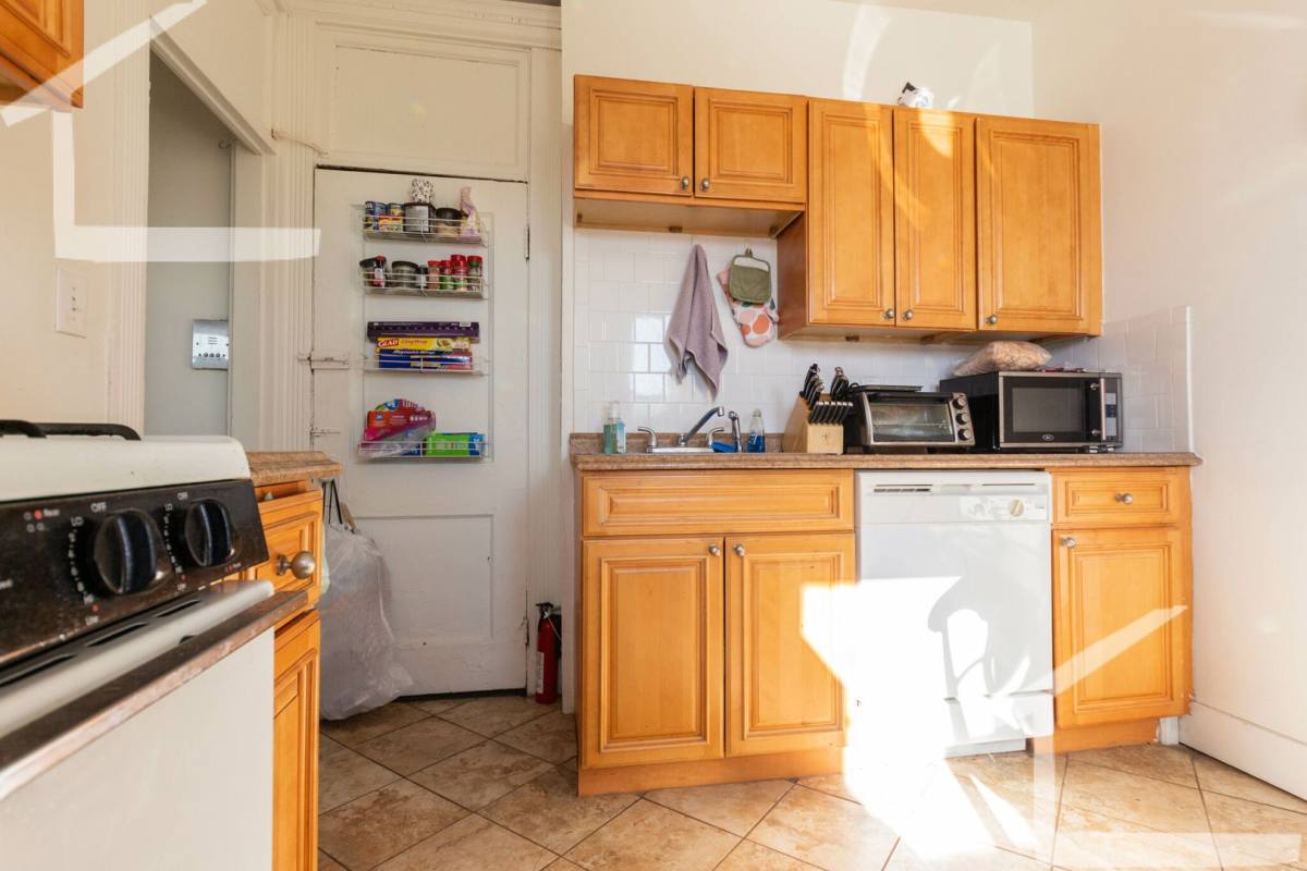Apartment for rent at 50 Brighton Ave #206, Allston, MA 02134
