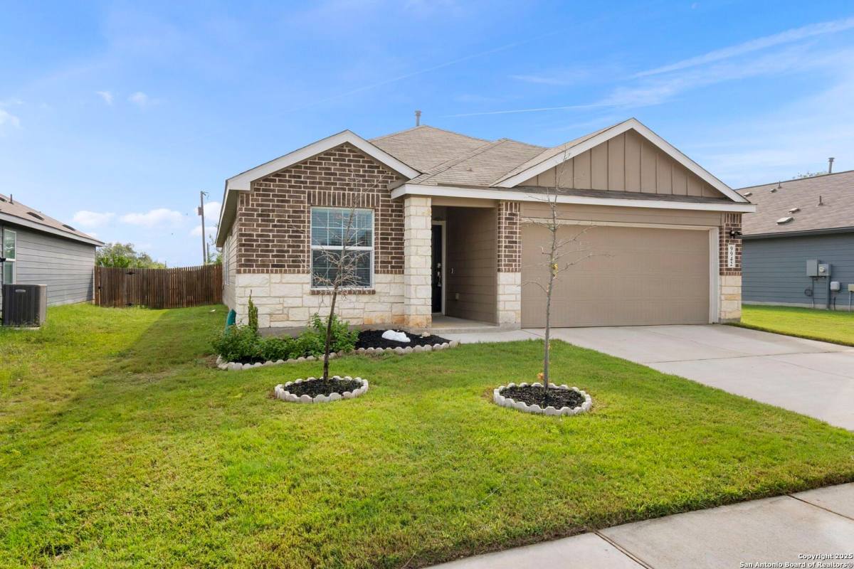 House for rent at 9942 Sarrebourg St, Schertz, TX 78154
