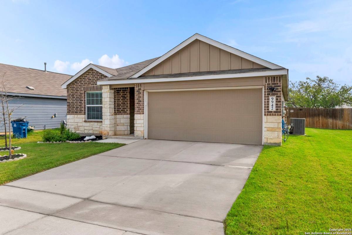House for rent at 9942 Sarrebourg St, Schertz, TX 78154