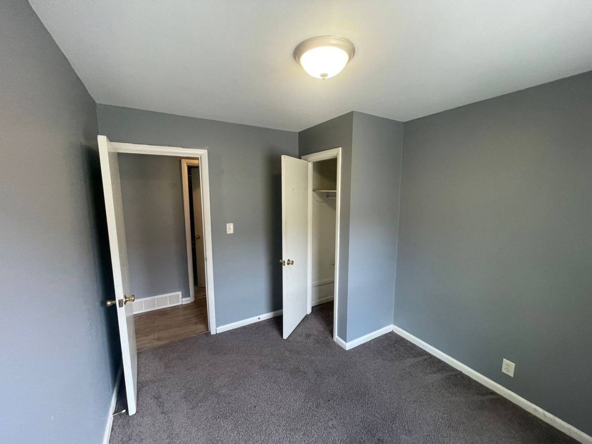 Apartment for rent at 4610-4612 W Eggert Place, Milwaukee, WI 53218