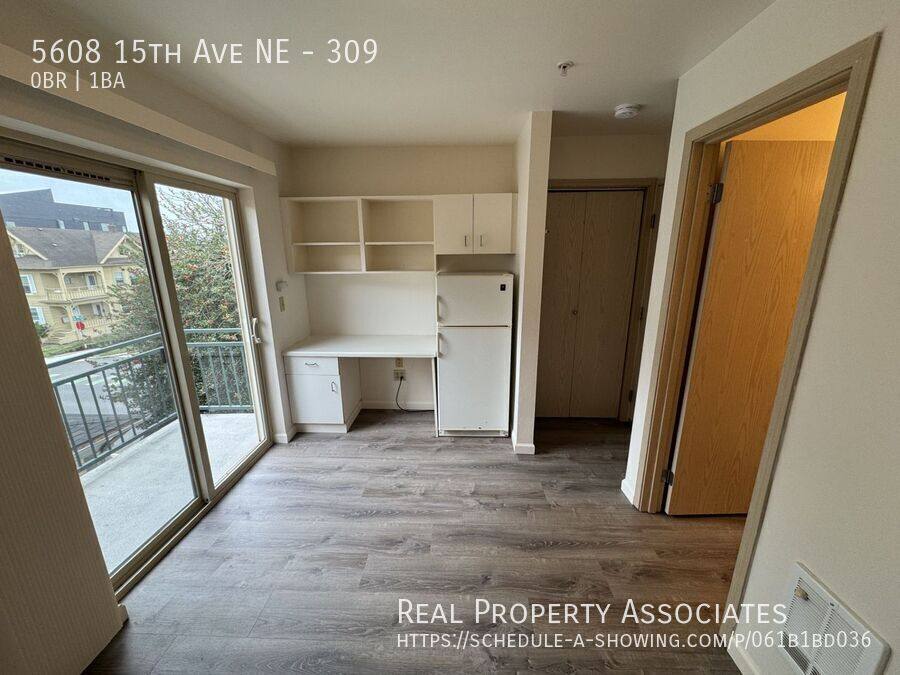 Apartment for rent at 5608 15th Ave NE #309, Seattle, WA 98105