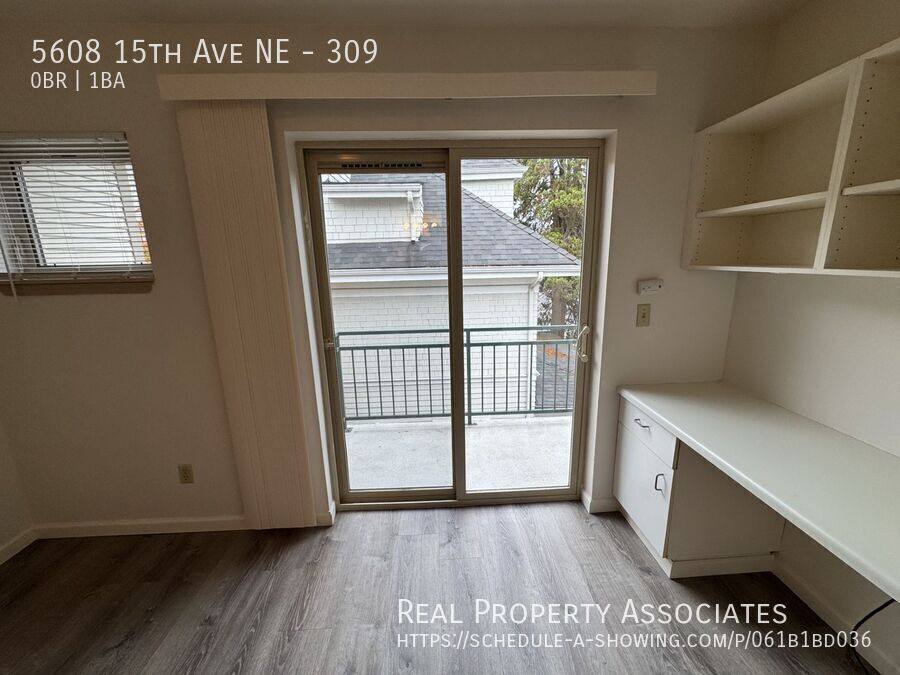 Apartment for rent at 5608 15th Ave NE #309, Seattle, WA 98105