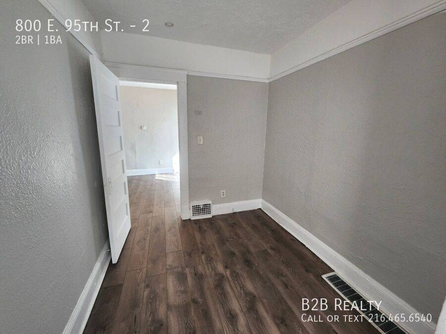 Apartment for rent at 800 E 95th St #2, Cleveland, OH 44108