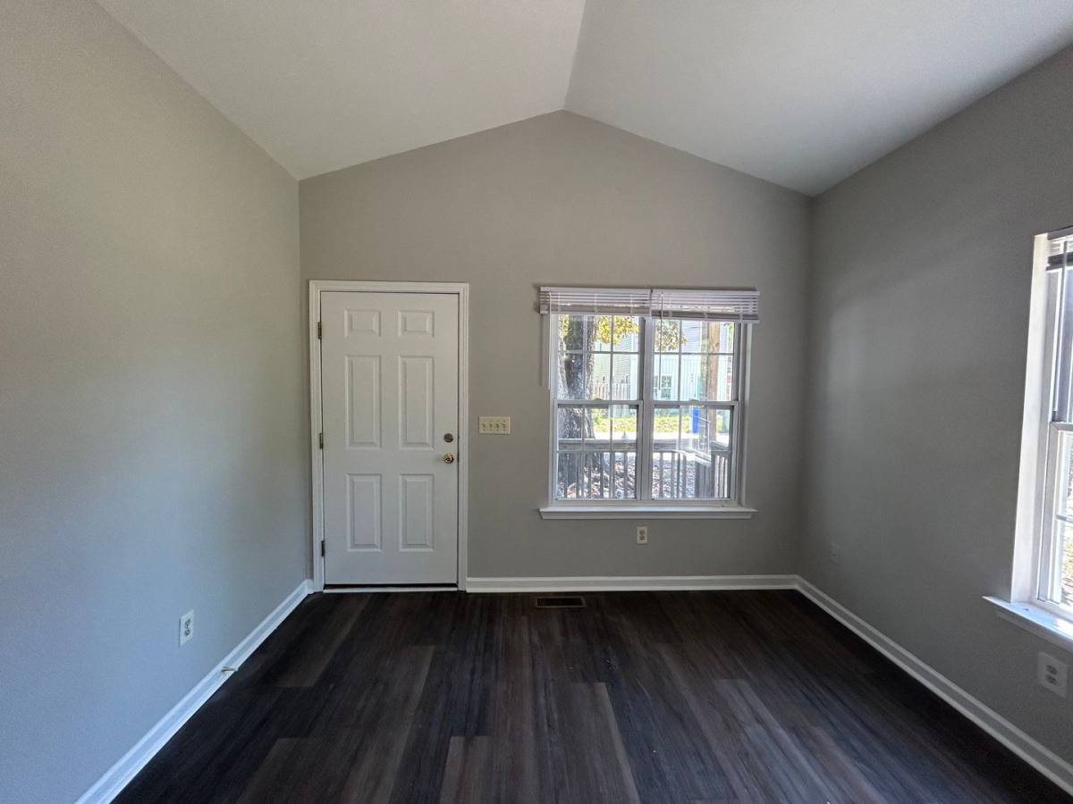 House for rent at 433 Evans St, Wilmington, NC 28405