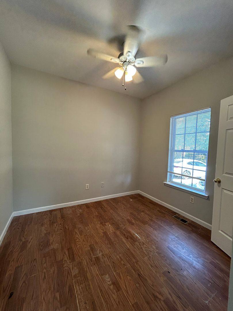 House for rent at 433 Evans St, Wilmington, NC 28405